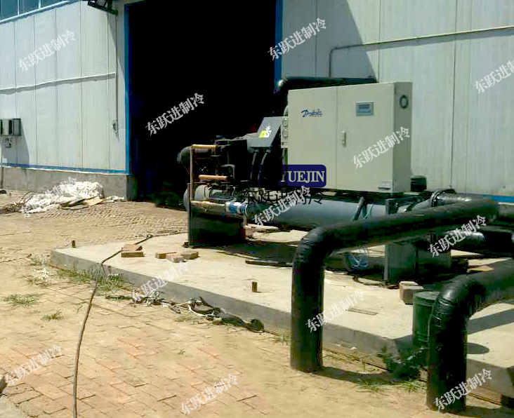 螺桿式水冷機(jī)組 螺桿式水冷機(jī)組